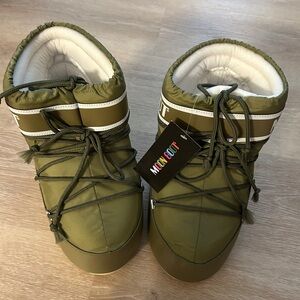 Moon Boot Olive Winter Boots